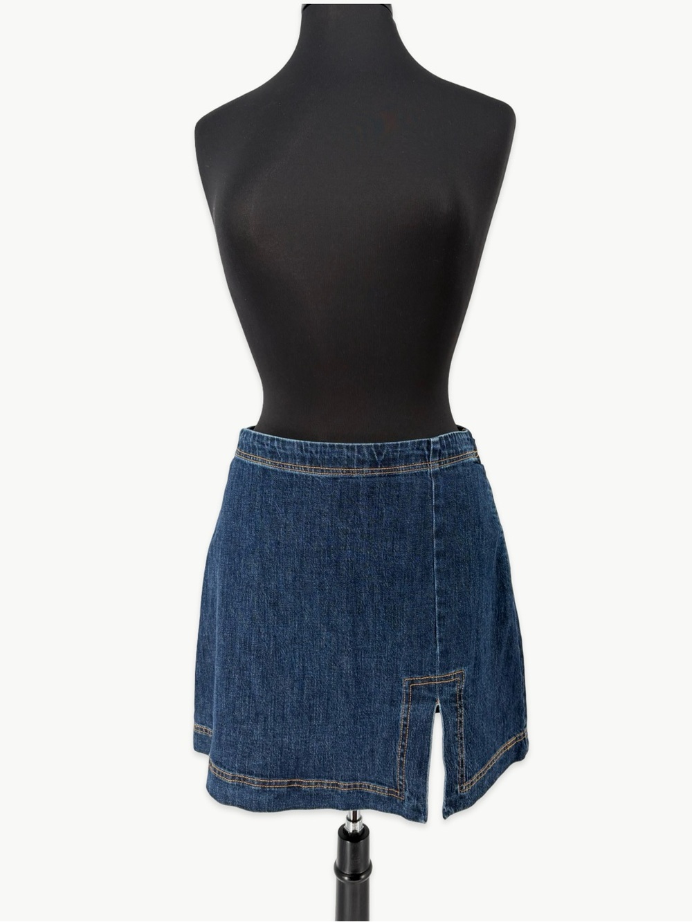 Pilcro Denim Mini Skirt Size Small Dark Wash A-Line Front Slit Minimalist